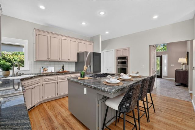 1967 Shelby Cir, El Dorado Hills, CA 95762