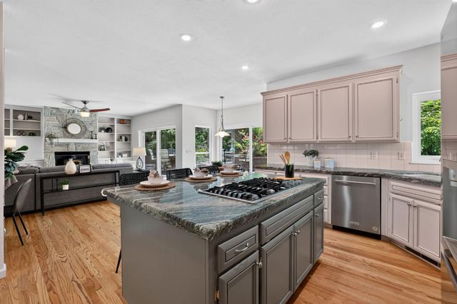 1967 Shelby Cir, El Dorado Hills, CA 95762