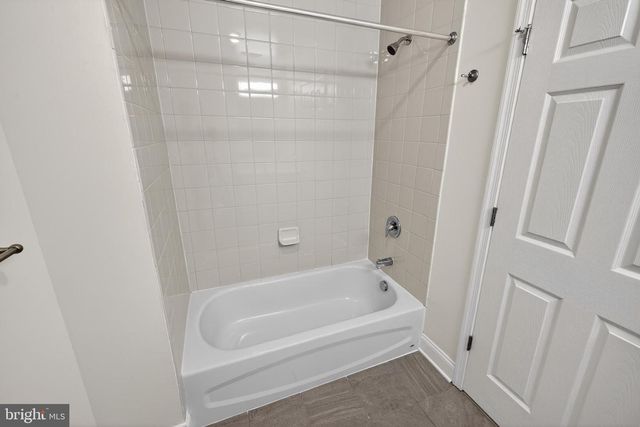 527 E 8TH ST, Wilmington, DE 19801