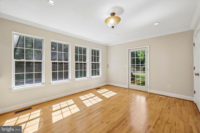 683 POWHATAN BEACH RD, Pasadena, MD 21122