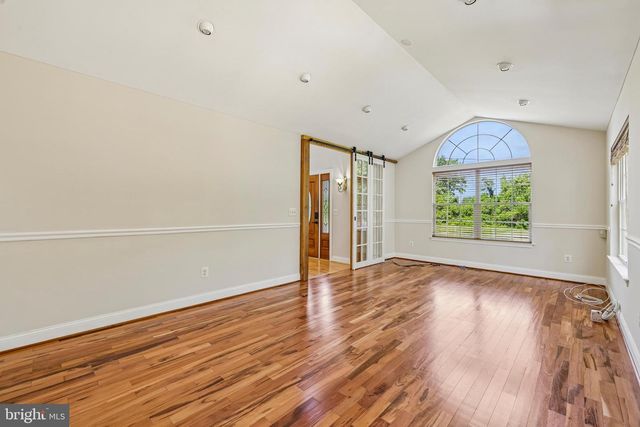 683 POWHATAN BEACH RD, Pasadena, MD 21122