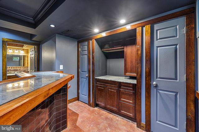 683 POWHATAN BEACH RD, Pasadena, MD 21122