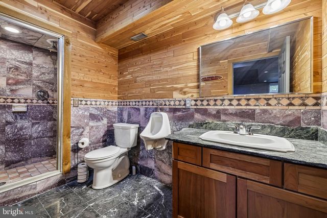 683 POWHATAN BEACH RD, Pasadena, MD 21122