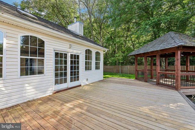 683 POWHATAN BEACH RD, Pasadena, MD 21122