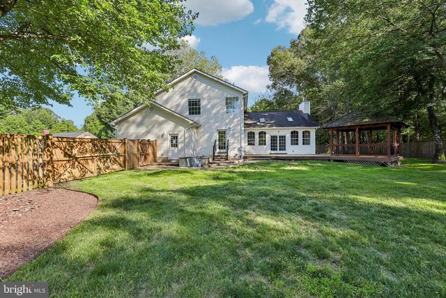 683 POWHATAN BEACH RD, Pasadena, MD 21122