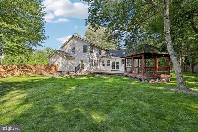 683 POWHATAN BEACH RD, Pasadena, MD 21122