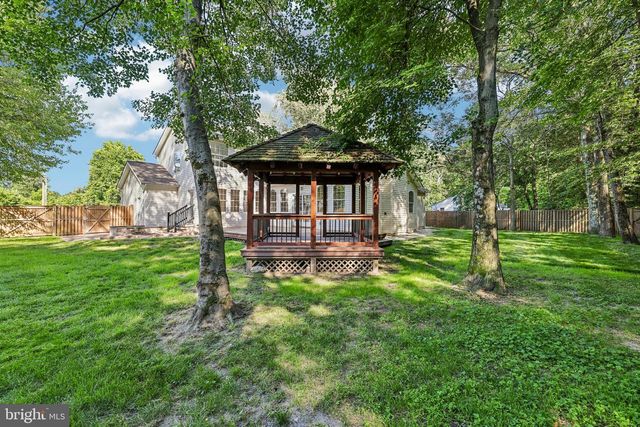 683 POWHATAN BEACH RD, Pasadena, MD 21122