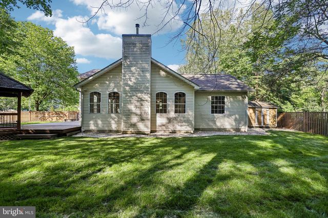 683 POWHATAN BEACH RD, Pasadena, MD 21122
