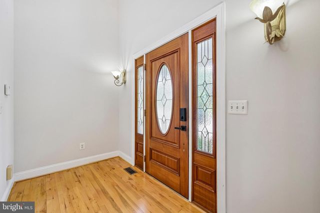 683 POWHATAN BEACH RD, Pasadena, MD 21122