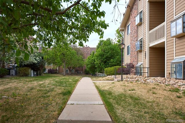 3021 S Ursula Circle 301, Aurora, CO 80014