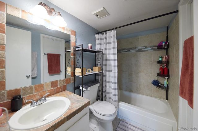 3021 S Ursula Circle 301, Aurora, CO 80014