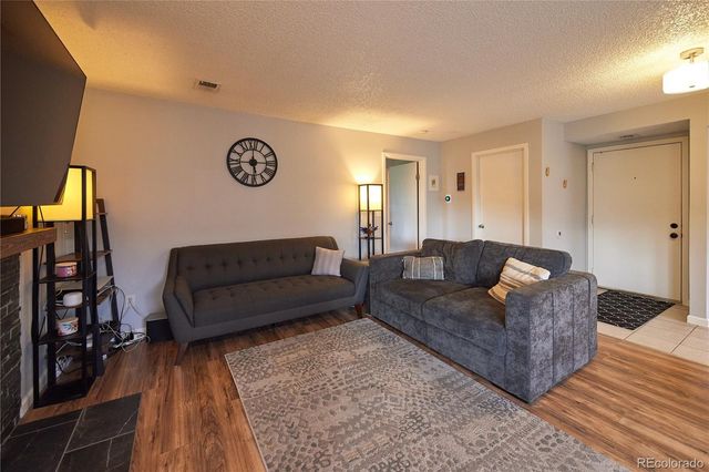 3021 S Ursula Circle 301, Aurora, CO 80014