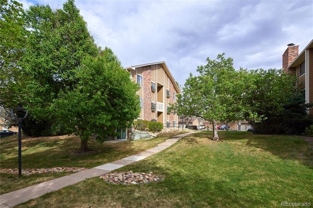3021 S Ursula Circle 301, Aurora, CO 80014