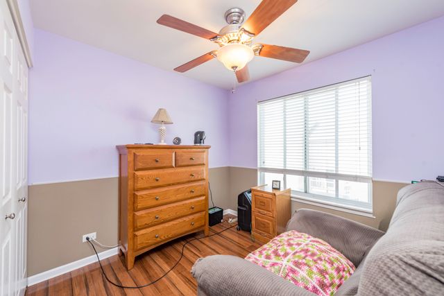 572 Richard Brown Boulevard, Volo, IL 60073
