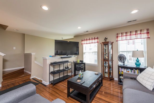 572 Richard Brown Boulevard, Volo, IL 60073