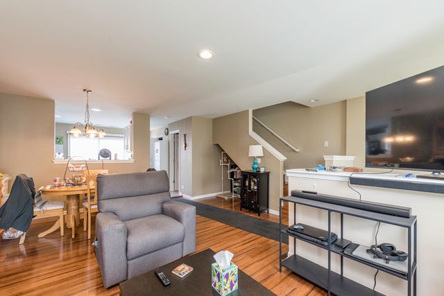 572 Richard Brown Boulevard, Volo, IL 60073