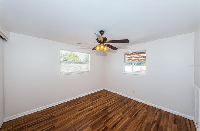 5200 6TH STREET S, St Petersburg, FL 33705