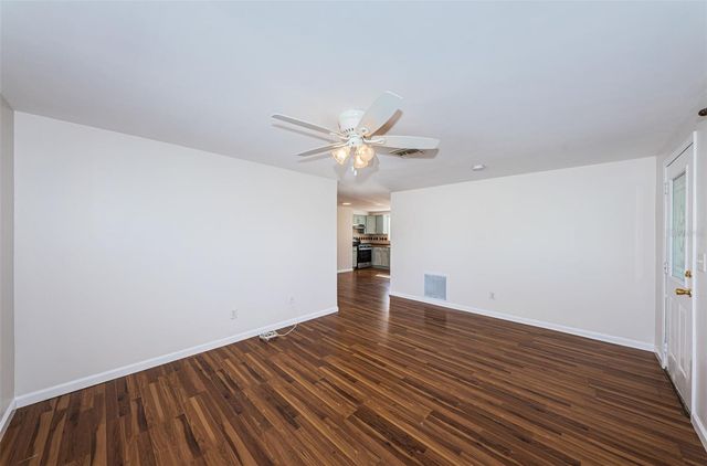 5200 6TH STREET S, St Petersburg, FL 33705