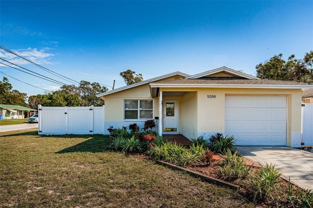 5200 6TH STREET S, St Petersburg, FL 33705