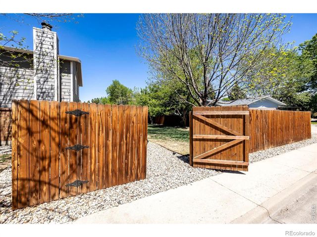 2742 W Redbud Drive, Loveland, CO 80538