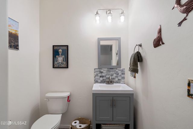 12223 E Metz Drive, Vail, AZ 85641