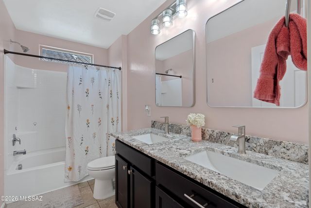 12223 E Metz Drive, Vail, AZ 85641