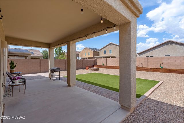 12223 E Metz Drive, Vail, AZ 85641