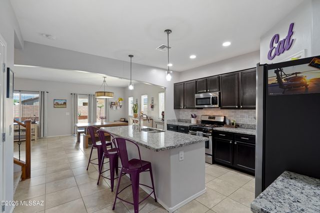 12223 E Metz Drive, Vail, AZ 85641