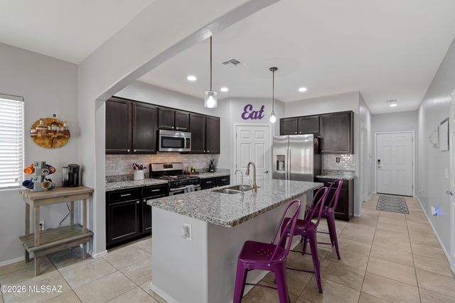 12223 E Metz Drive, Vail, AZ 85641