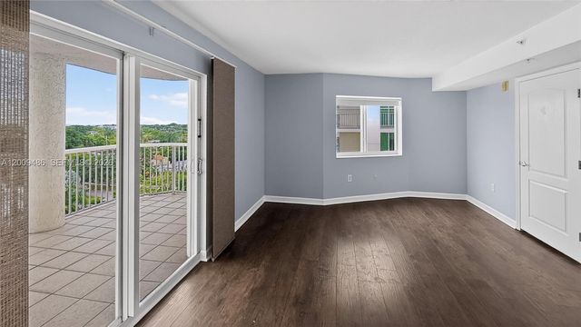 280 SW 20th Rd 904, Miami, FL 33129