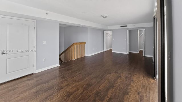 280 SW 20th Rd 904, Miami, FL 33129