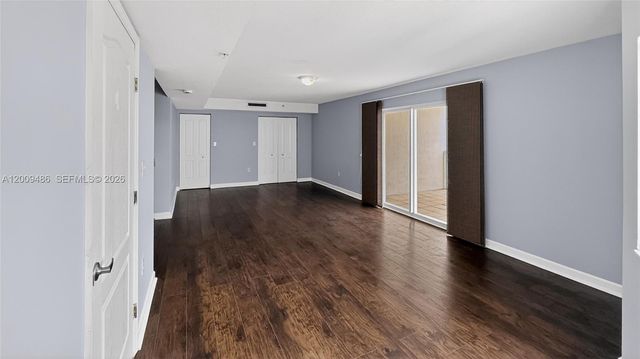 280 SW 20th Rd 904, Miami, FL 33129