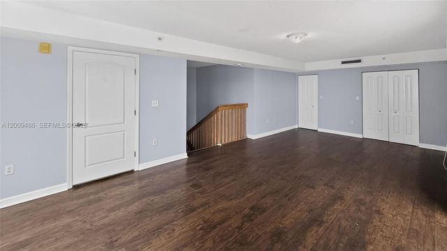 280 SW 20th Rd 904, Miami, FL 33129