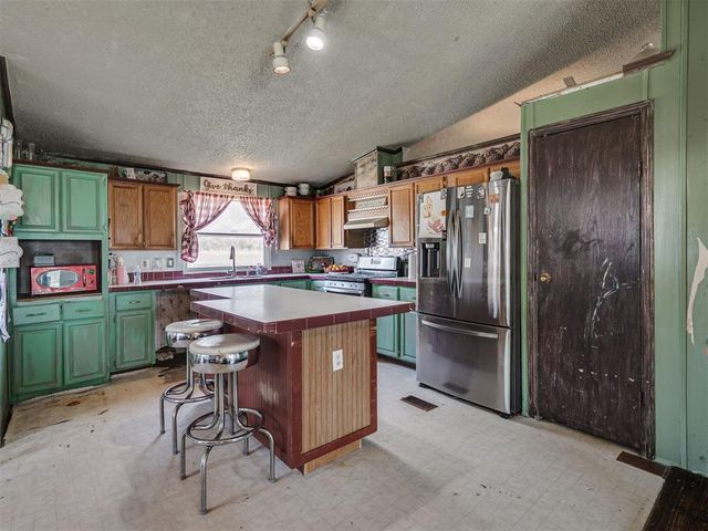 10000 E Maguire Road, Noble, OK 73068
