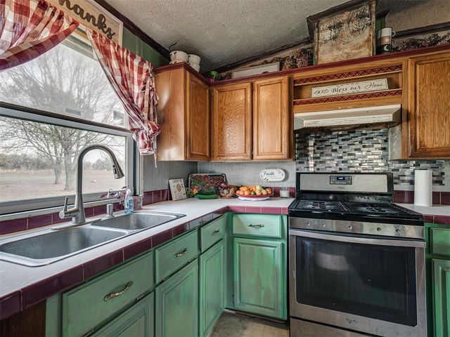 10000 E Maguire Road, Noble, OK 73068