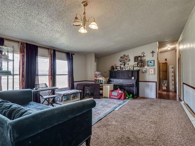 10000 E Maguire Road, Noble, OK 73068