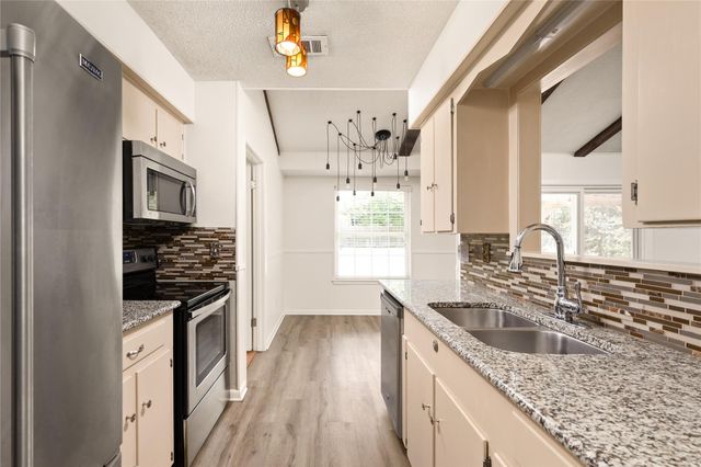 5803 Eureka DR, Austin, TX 78745