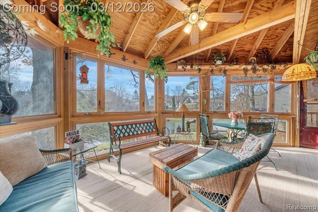 1351 Glen Oak Drive, Holly, MI 48442