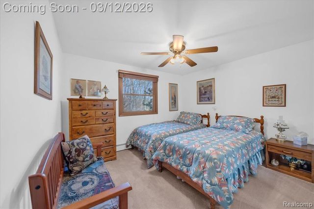 1351 Glen Oak Drive, Holly, MI 48442