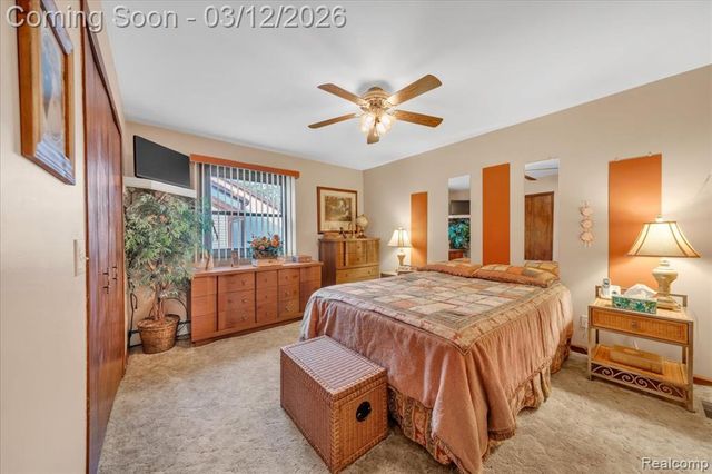 1351 Glen Oak Drive, Holly, MI 48442