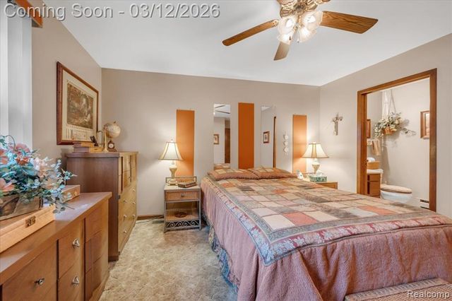 1351 Glen Oak Drive, Holly, MI 48442