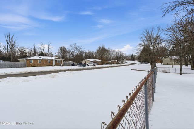 450 Pearman Ave, Radcliff, KY 40160