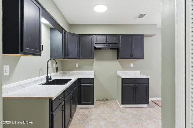 450 Pearman Ave, Radcliff, KY 40160