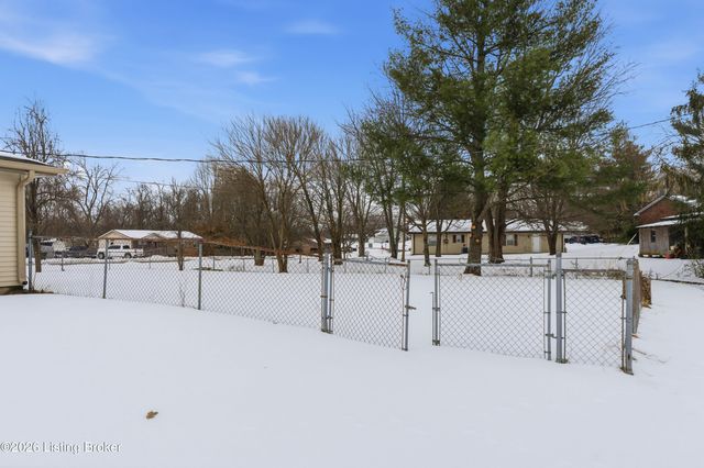 450 Pearman Ave, Radcliff, KY 40160