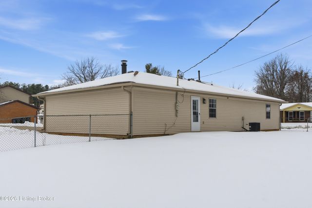 450 Pearman Ave, Radcliff, KY 40160