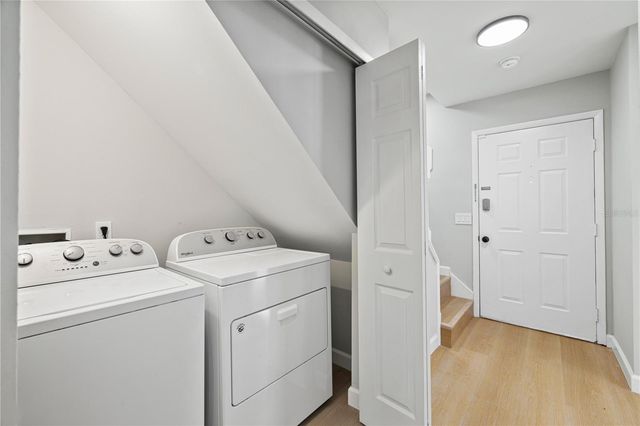 11757 WINDBOURNE CIRCLE, Orlando, FL 32837