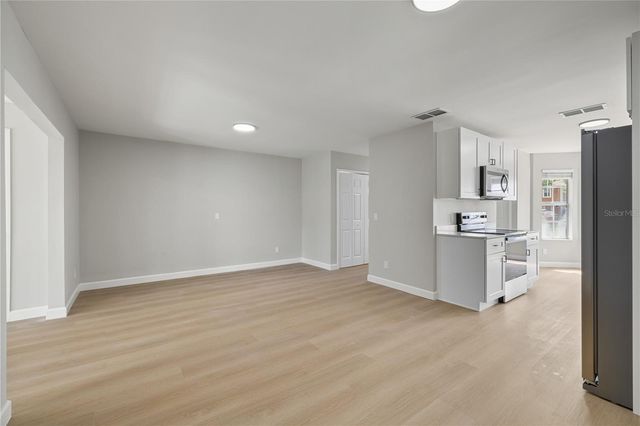 11757 WINDBOURNE CIRCLE, Orlando, FL 32837