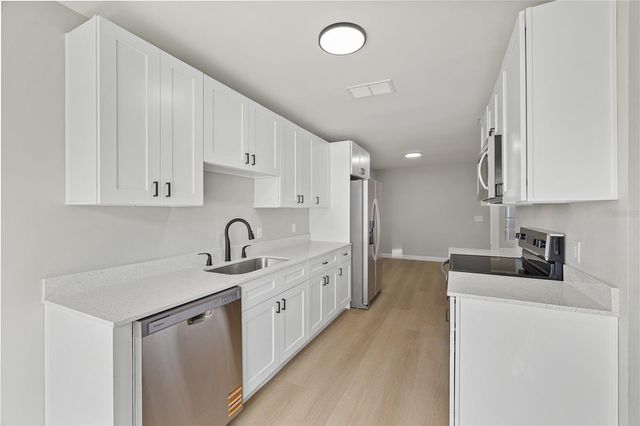 11757 WINDBOURNE CIRCLE, Orlando, FL 32837