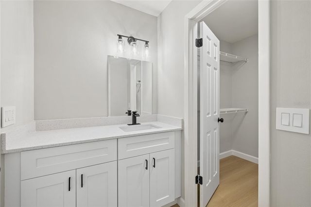 11757 WINDBOURNE CIRCLE, Orlando, FL 32837