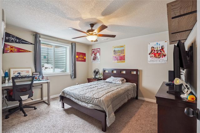 9772 Alderwood Drive, West Des Moines, IA 50266